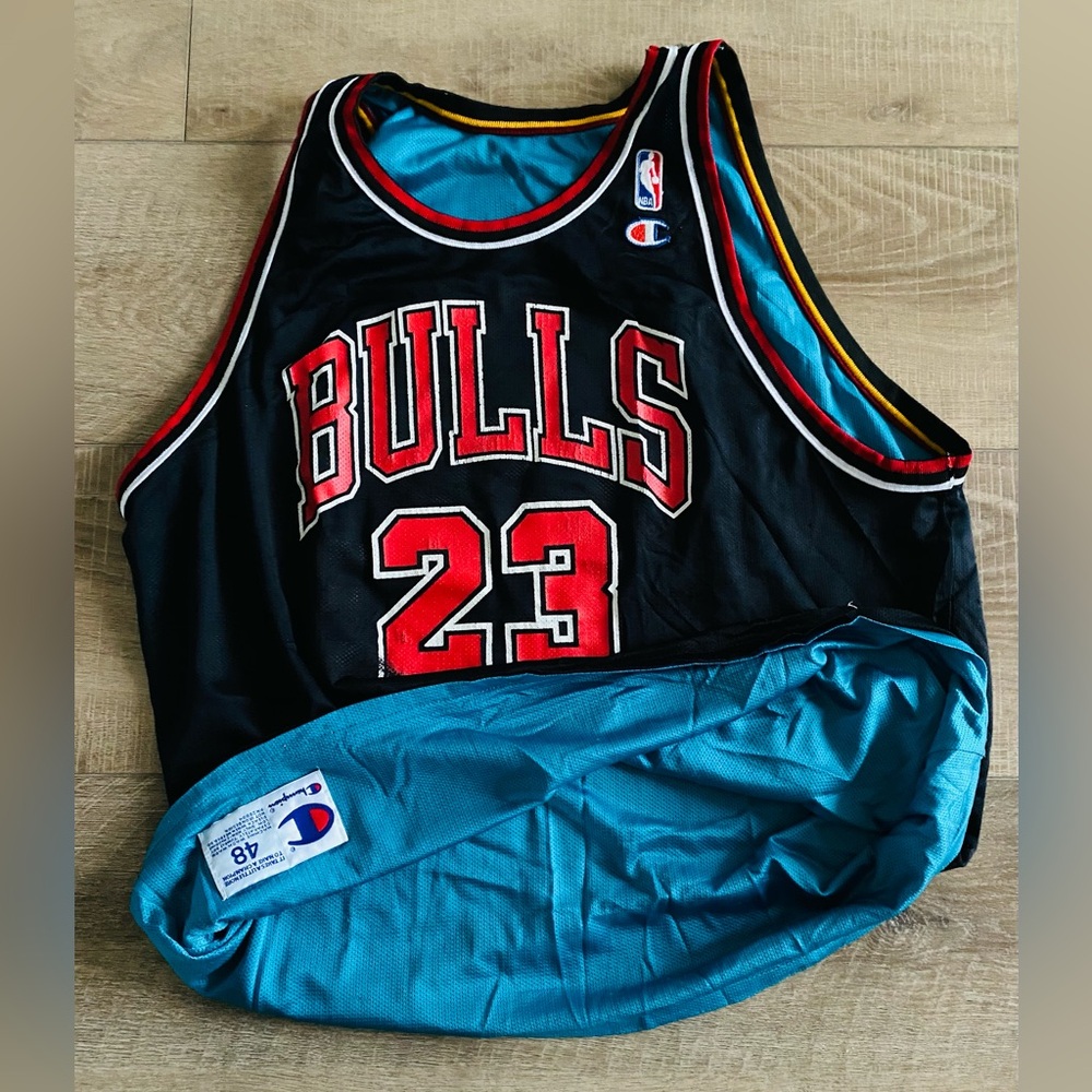 Vintage & reversible Michael Jordan and Grant Hill jersey - Champion - Size 48